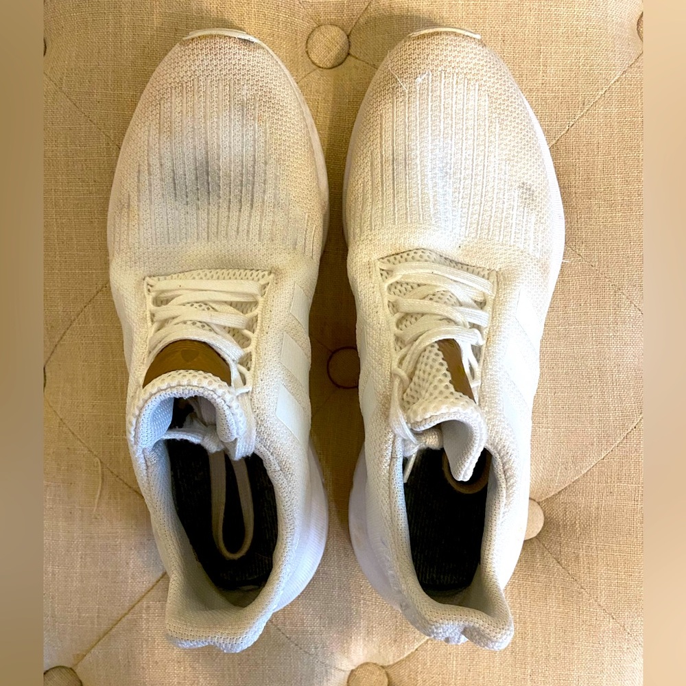 White Adidas tennis shoes